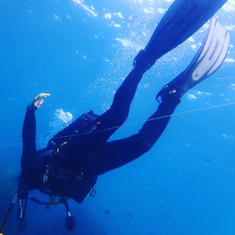 Night dive preparation